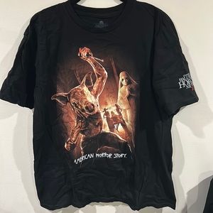 Halloween Horror Nights 2017: American Horror Story shirt